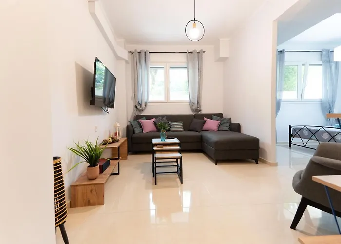 Kristi Central Home Ioannina